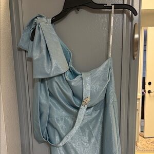 Elegant Light Blue One-Shoulder Dress